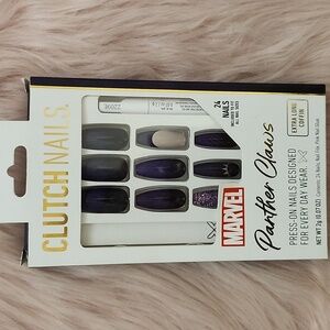 Brand New CLUTCH MARVEL FALSE NAILS-XL